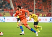 包含里程碑夜！浙江队门线救险，中超今晚刷纪录，质疑声仍在，赛程密集仍需轮换的词条