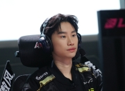 包含Doinb回归赛场，惊险取胜首场状态亮眼，公牛观众沸腾！的词条